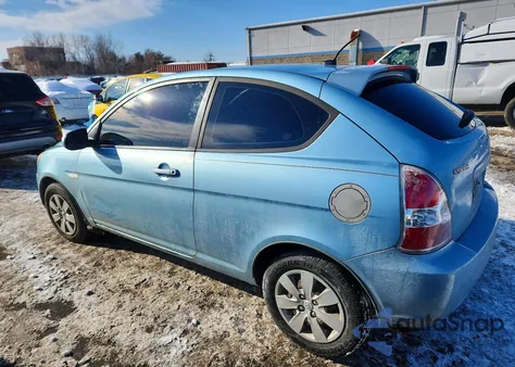 2011 Hyundai Accent Gl z USA, uszkodzony, nr VIN KMHCM3AC8BU200174